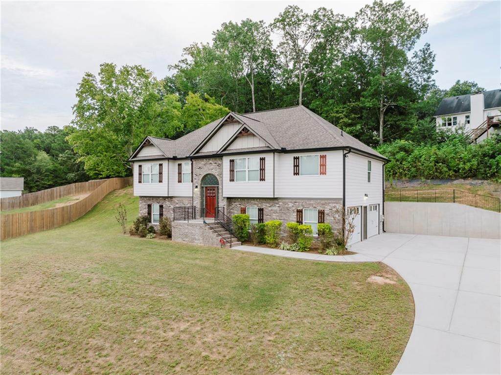 204 Arapahoe Court - Photo 1