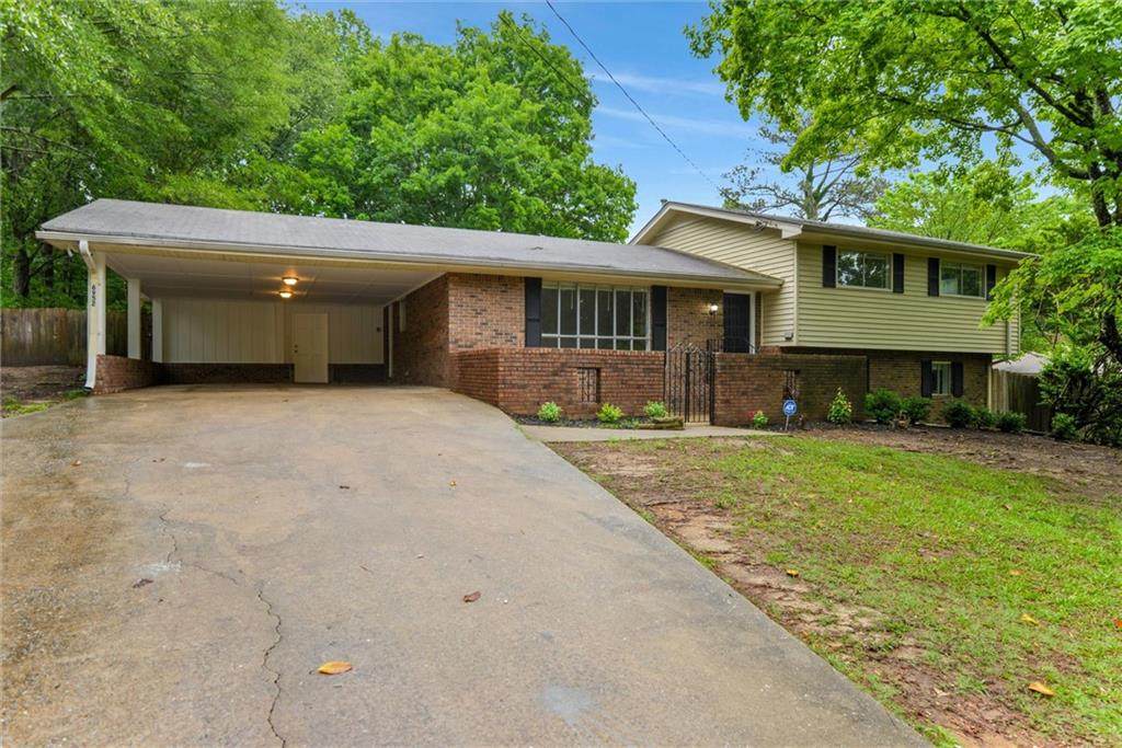 6952 Fayetteville Road - Photo 1