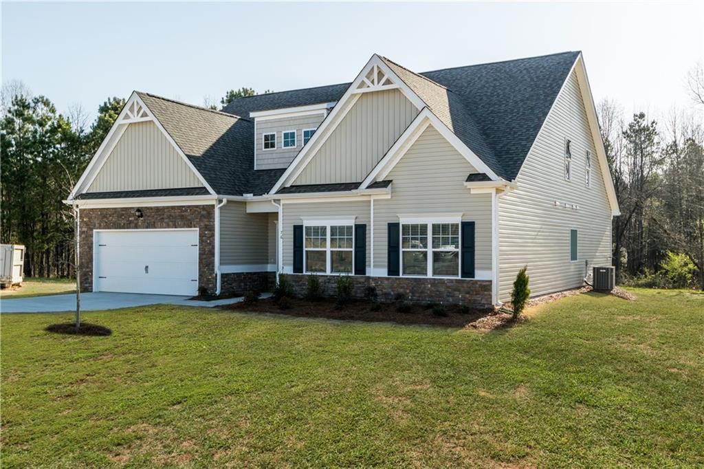 1633 Highland Creek Drive - Photo 1