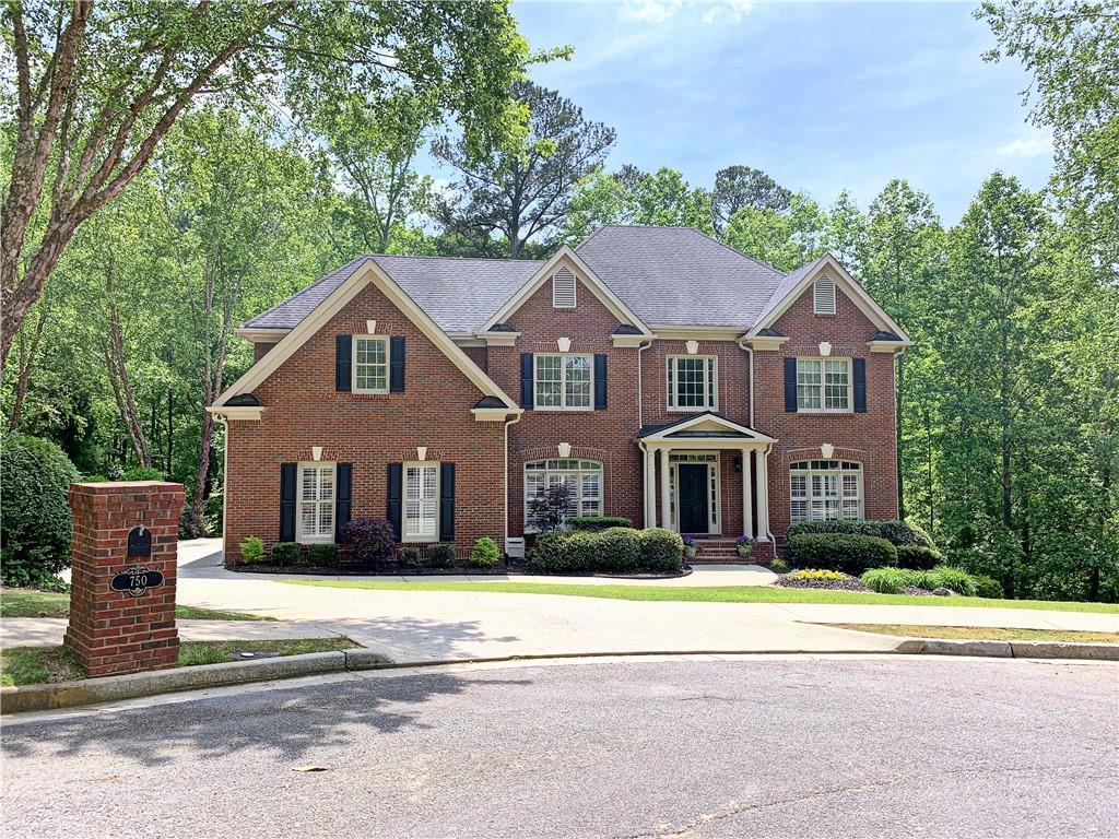 750 Culworth Manor - Photo 1