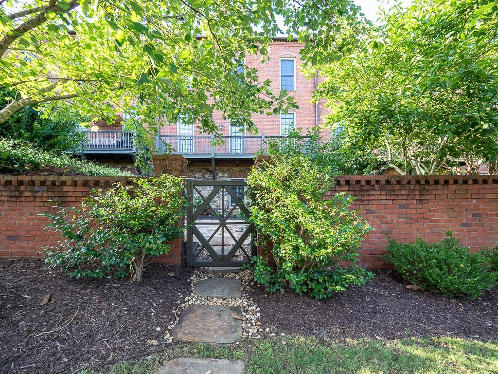 120 Founders Mill Court - Photo 1
