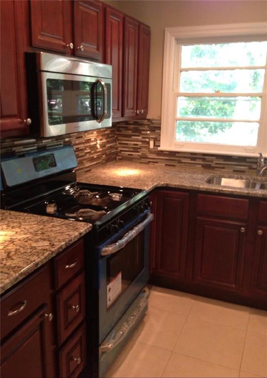 2911 Gresham Road - Photo 1