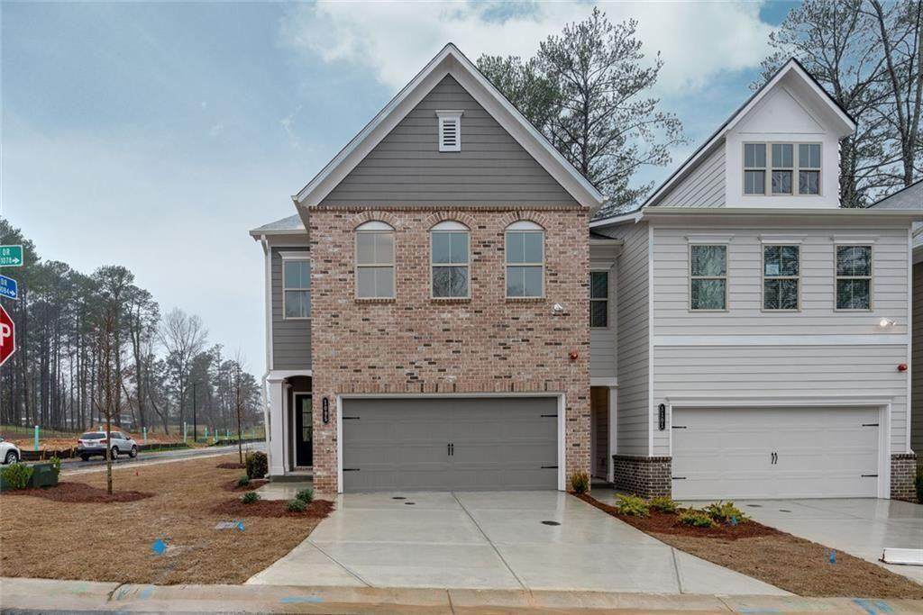 1095 Lawanna Drive - Photo 1