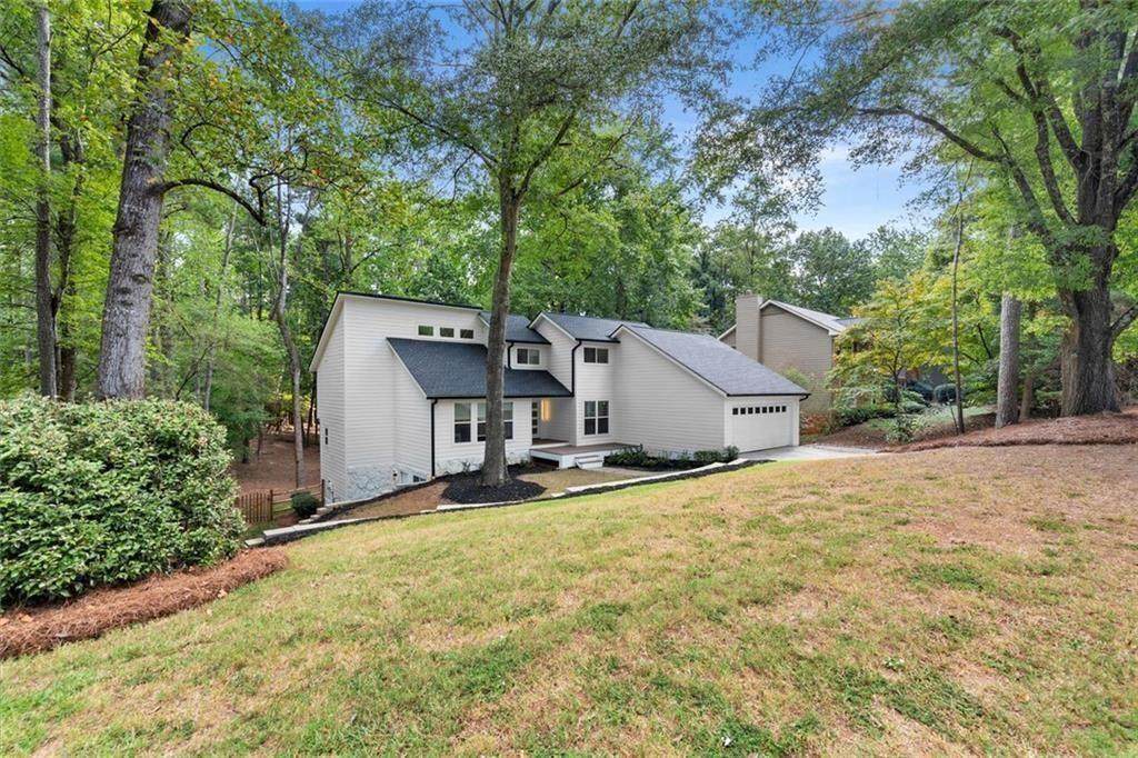 3040 Roxburgh Drive - Photo 1