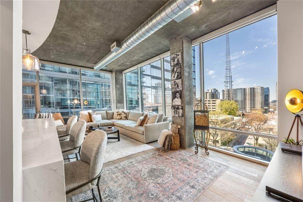 923 Peachtree Street - Photo 1