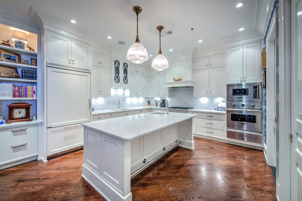 3286 Northside Parkway - Photo 1
