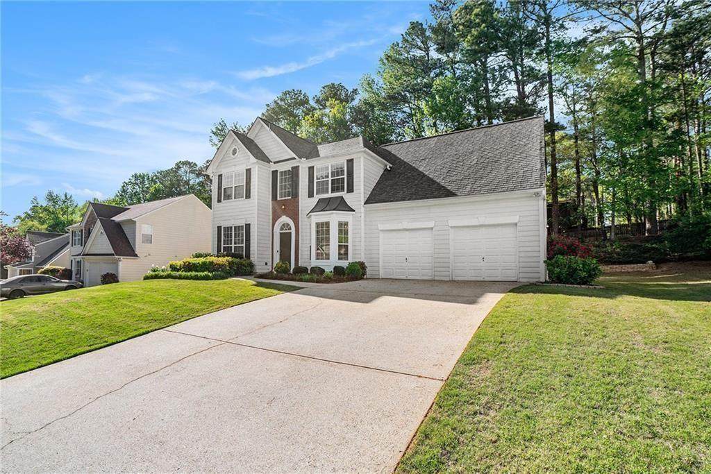 1916 Oakwood Grove Drive - Photo 1
