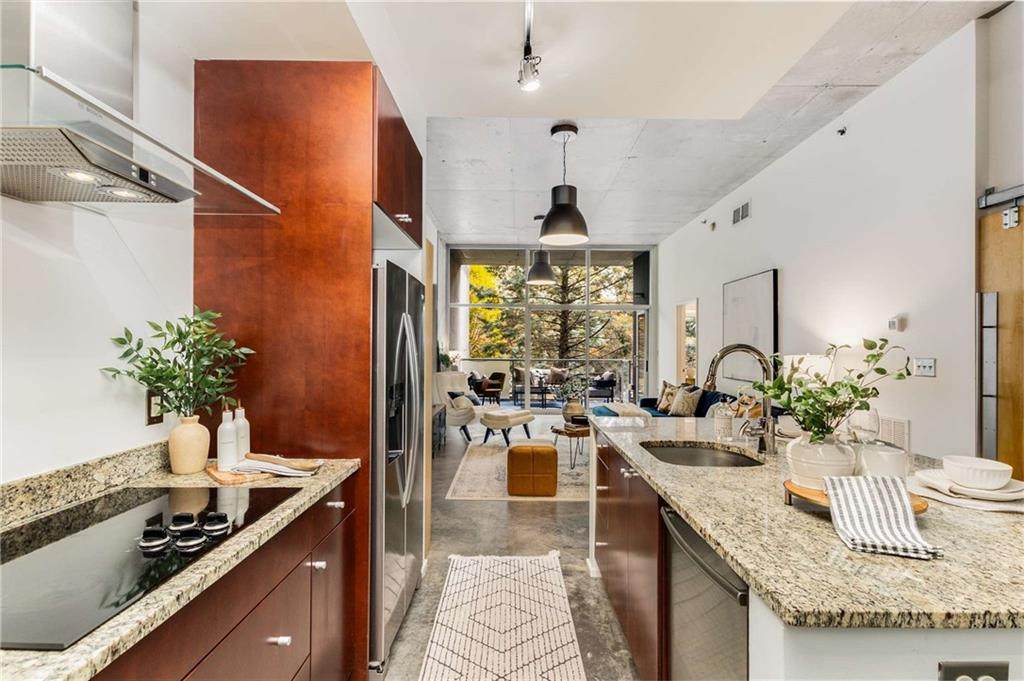 130 Arizona Avenue - Photo 1
