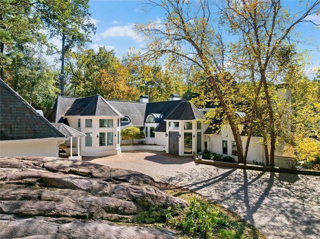 3906 Paces Ferry Road - Photo 1