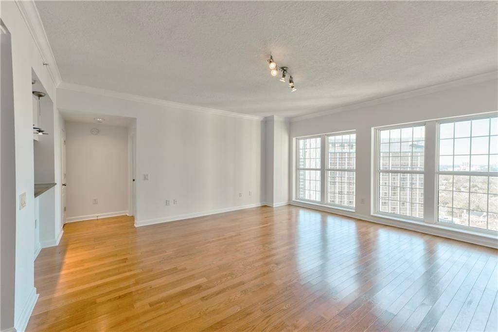 195 14th Street - Photo 1