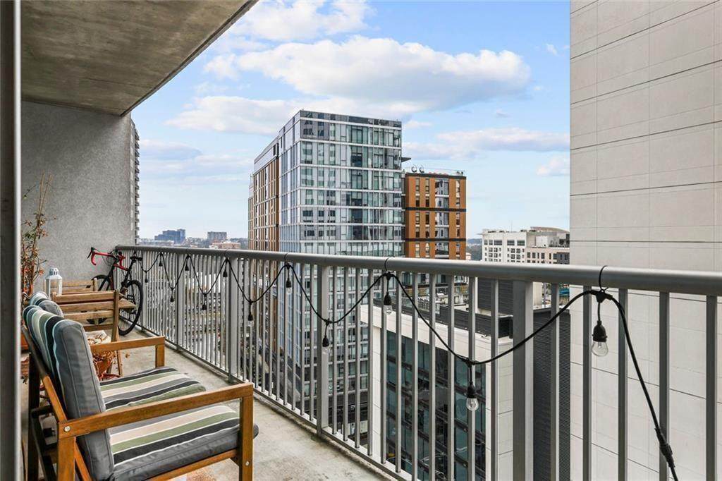 44 Peachtree Place - Photo 1