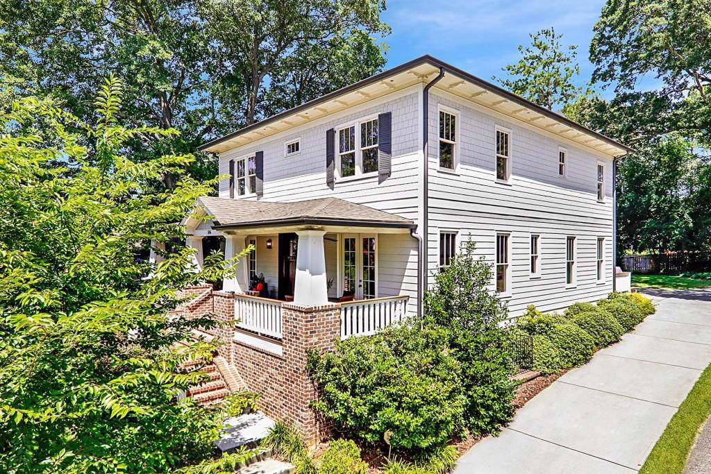 596 Sherwood Road - Photo 1