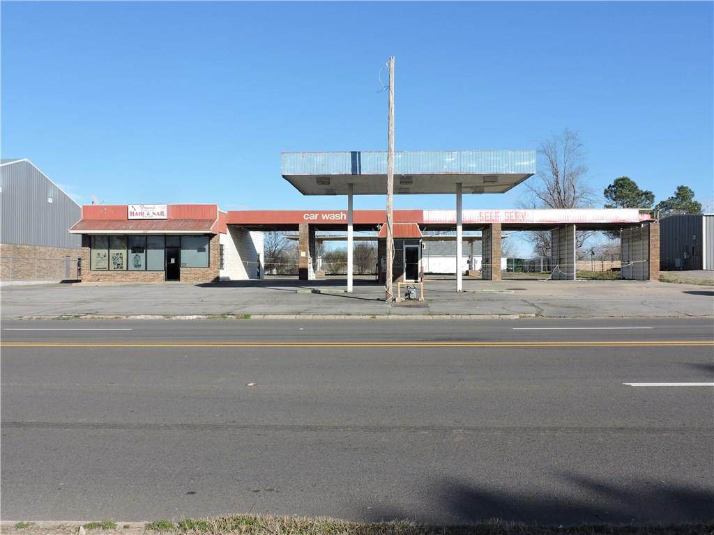 7801 271 Highway - Photo 1