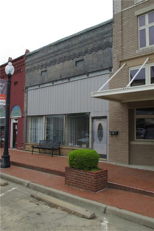 17 Main Street - Photo 1