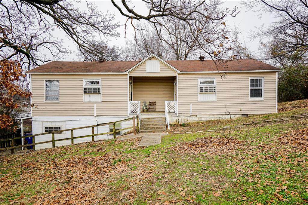 1424 12th Street - Photo 1
