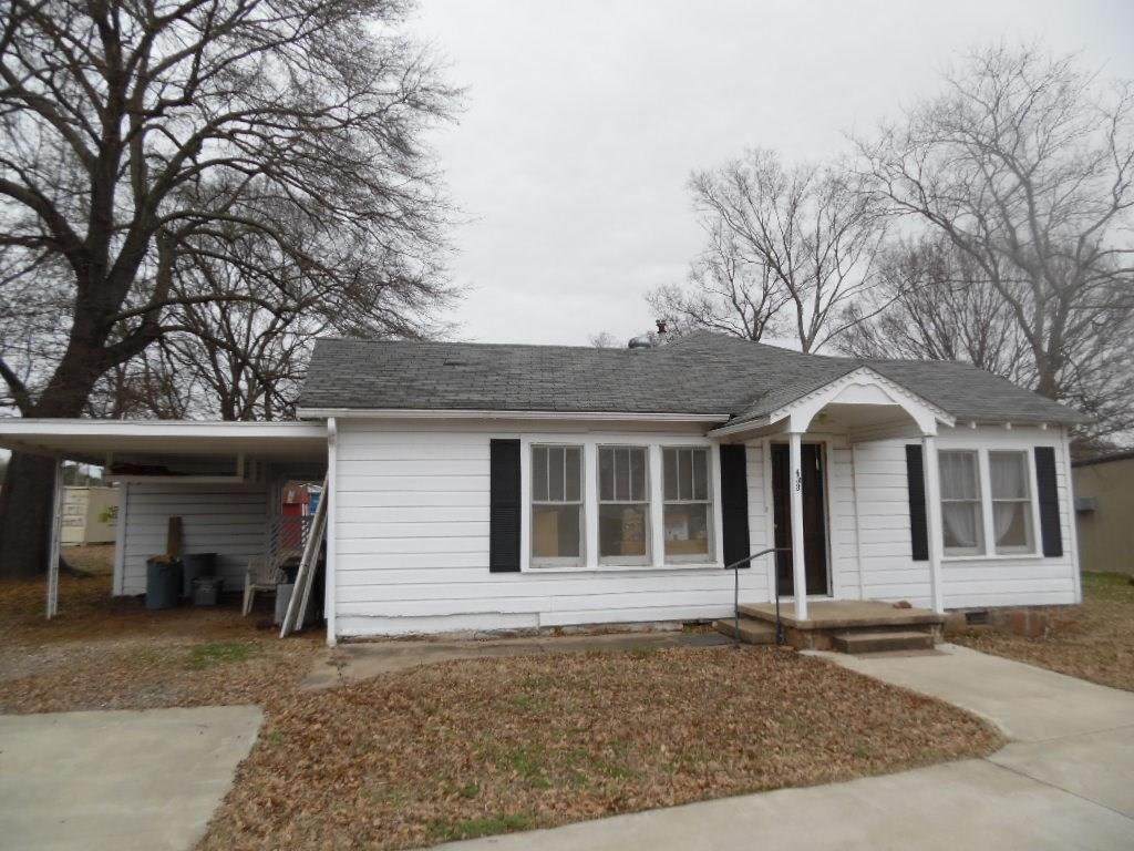 433 Main Street - Photo 1