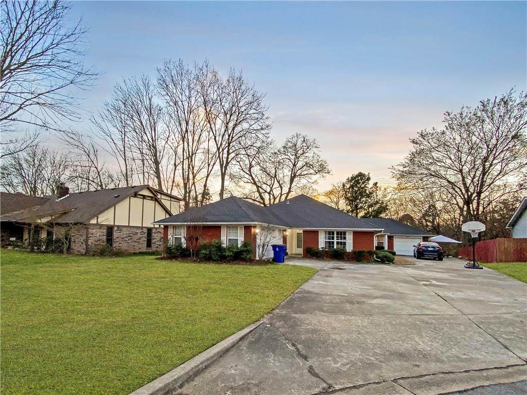 2804 99th Street - Photo 1