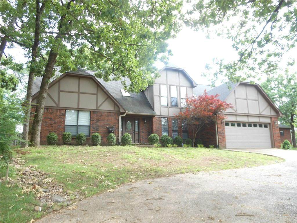 811 Fir Drive - Photo 1