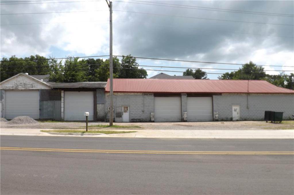 231 Fayetteville Avenue - Photo 1