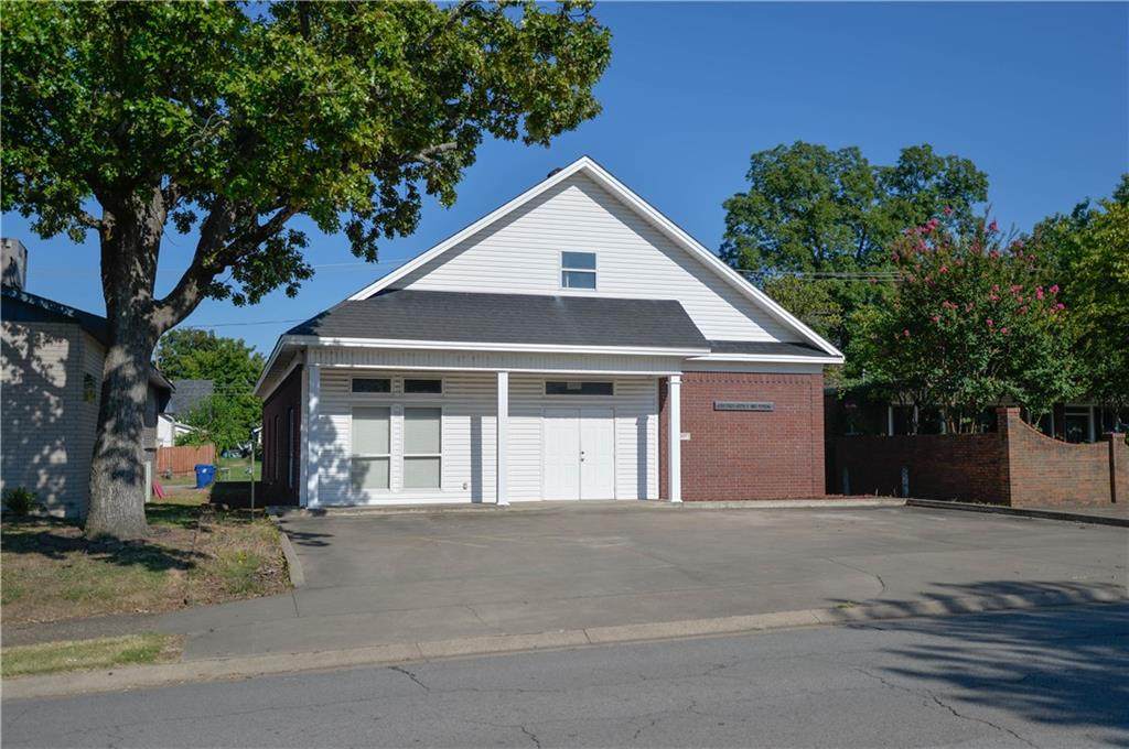 605 21 Street - Photo 1