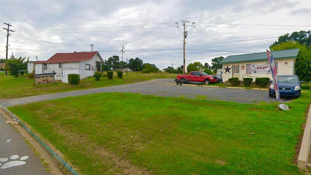 2805 Alma Boulevard - Photo 1