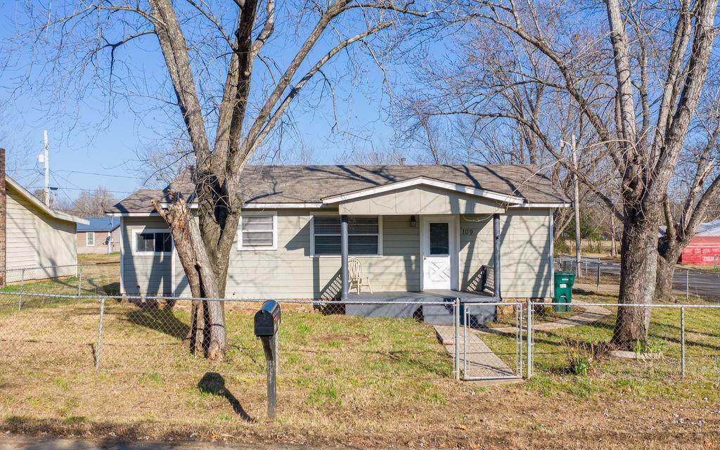 109 Linda Street - Photo 1