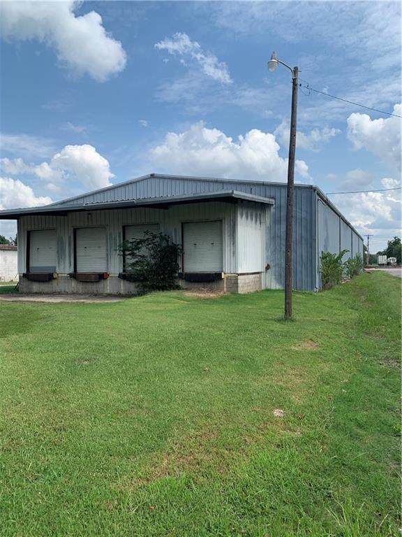 714 Elm Avenue - Photo 1