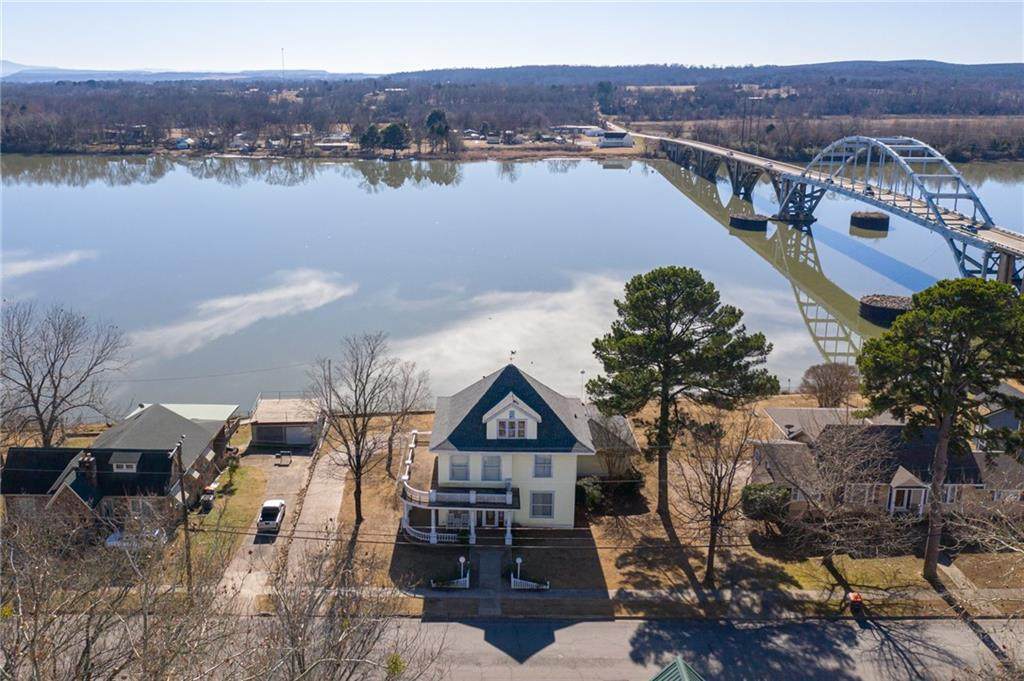 601 River Street - Photo 1