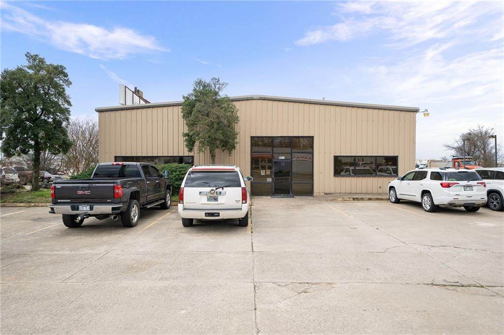 5516 28th Street - Photo 1