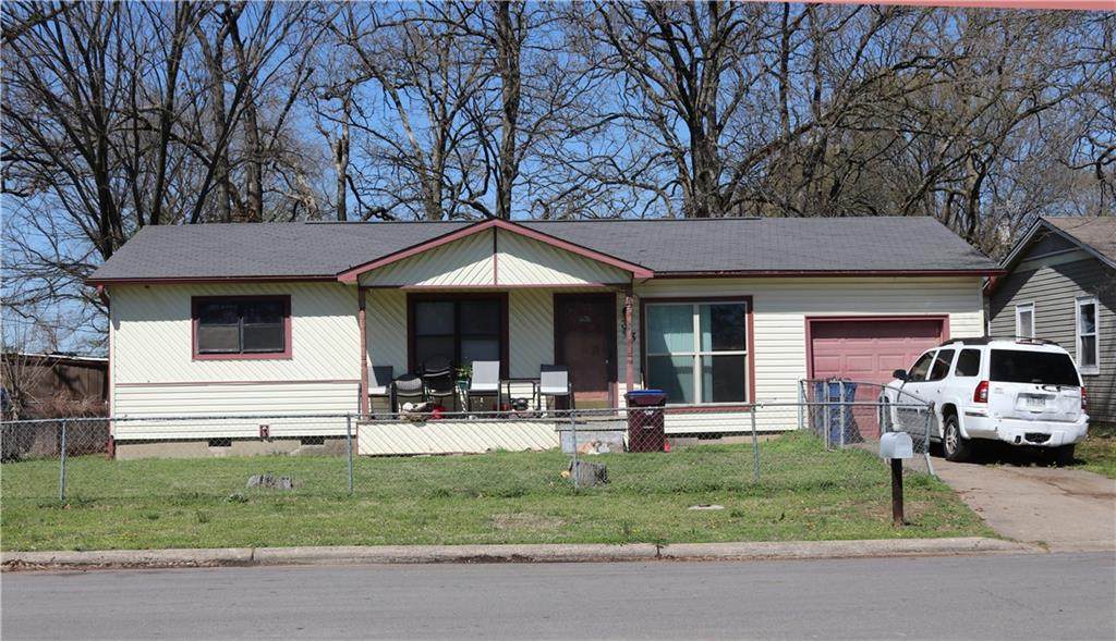 33 Northwood Drive - Photo 1