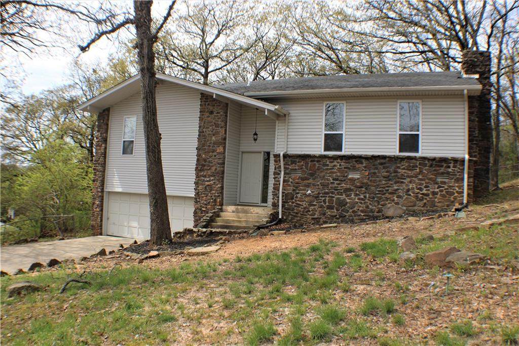 1107 21st Street - Photo 1