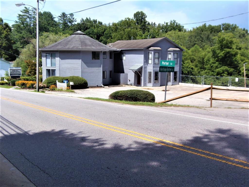 144 Porter St - Photo 1