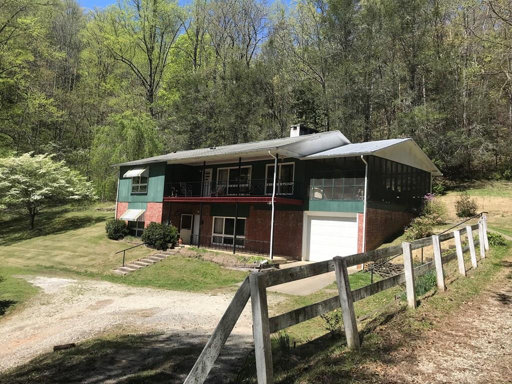 135 Lackey - Photo 1
