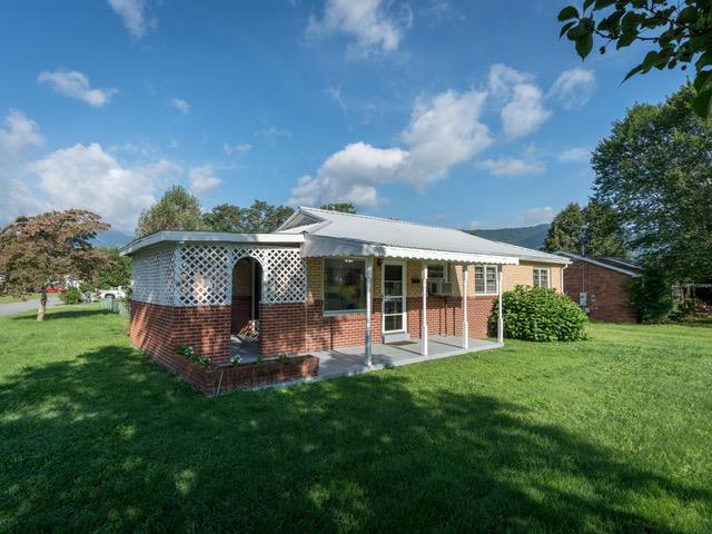214 Brook Street - Photo 1