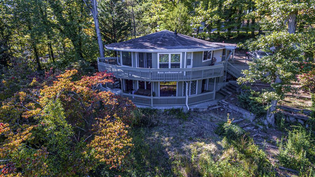 539 Wilkie St - Photo 1