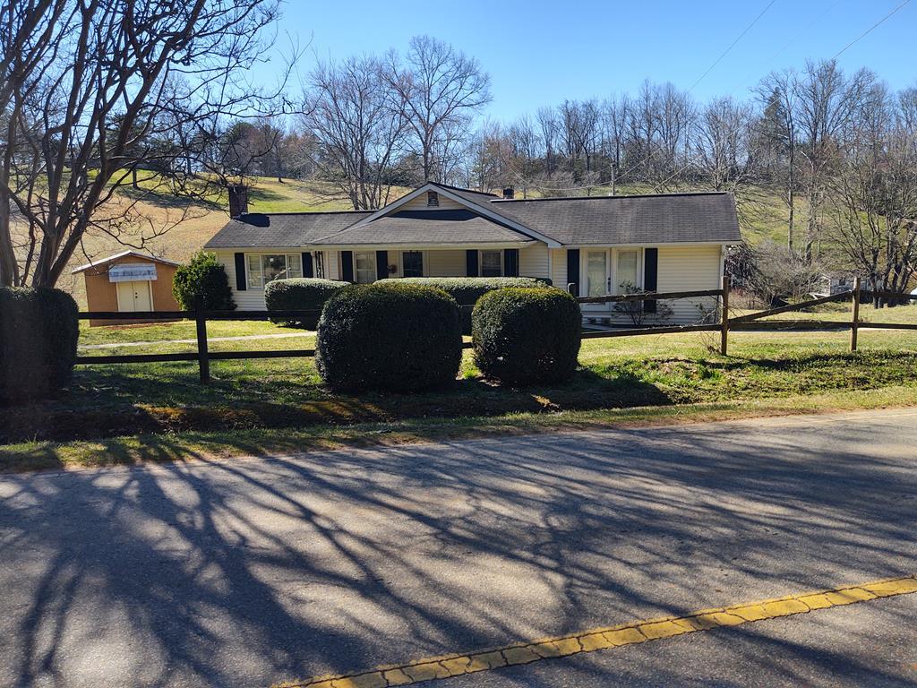 1060 Lake Emory Rd - Photo 1