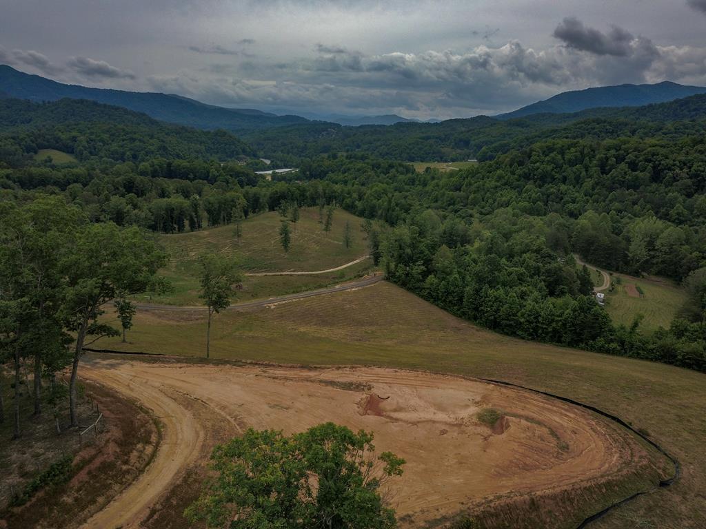 464 Quin Holcombe Road - Photo 1