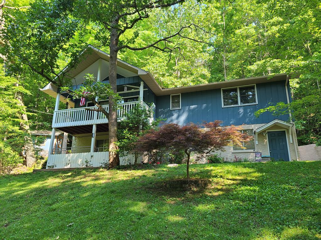 102 Piper Lane - Photo 1