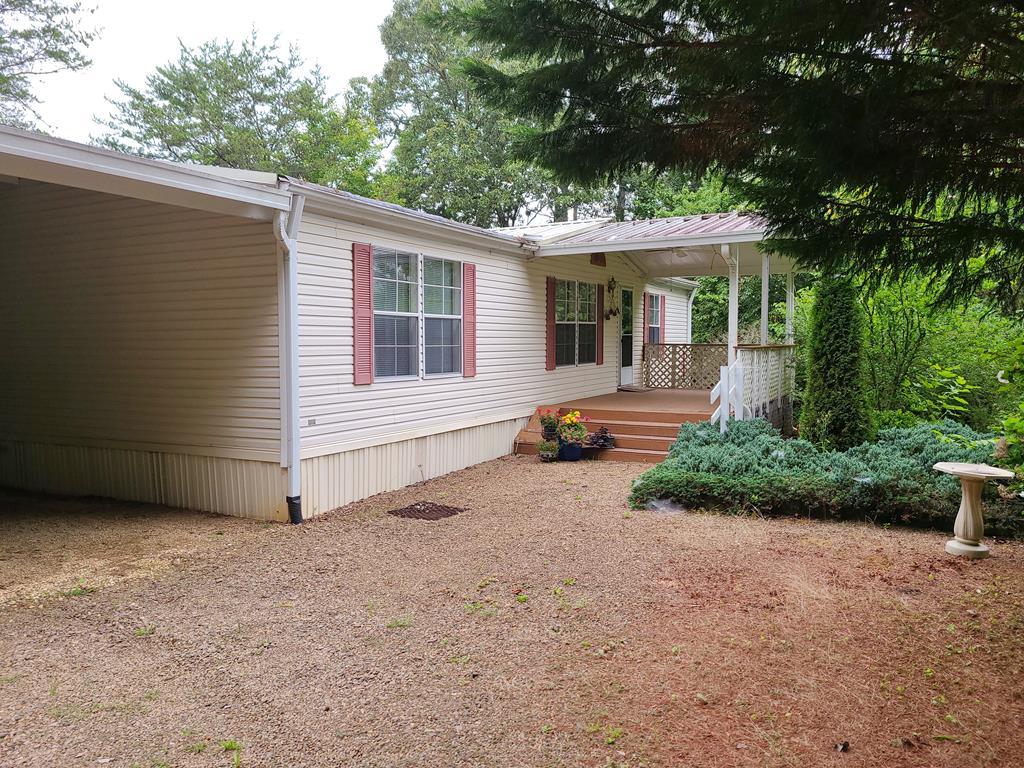 240 Roxie Lane - Photo 1