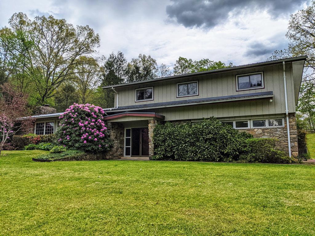 31 Davis Road - Photo 1