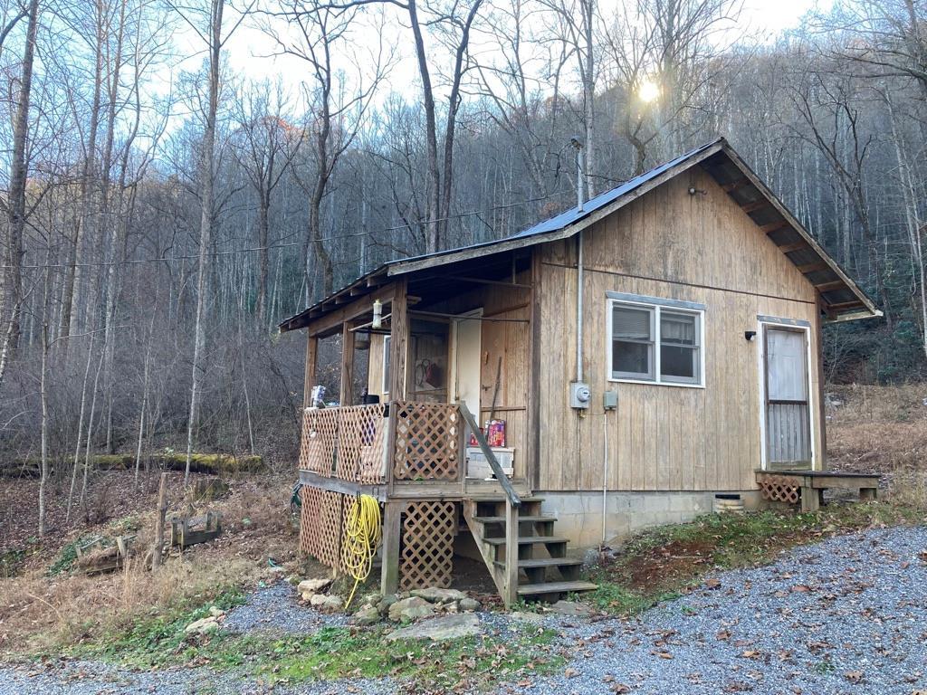 38 Snow Bird Rd - Photo 1
