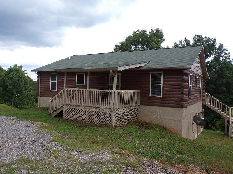 2785 Grape Creek Rd - Photo 1