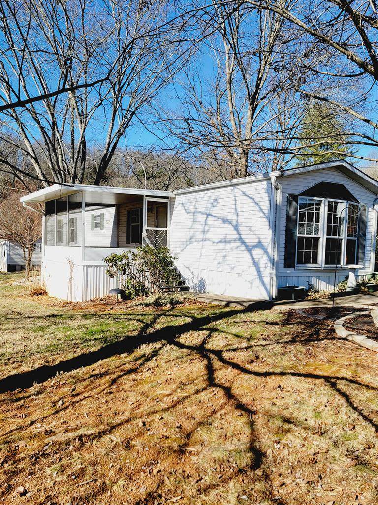 210 Rolling Acres Trail - Photo 1