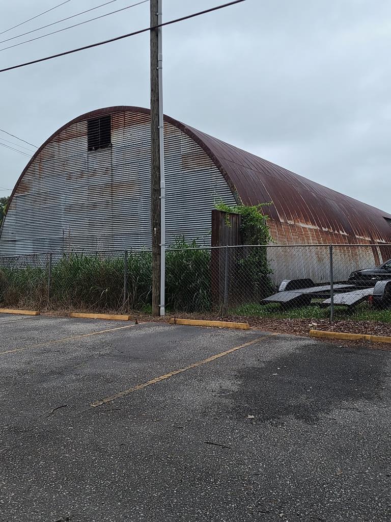 121 Everett Street - Photo 1