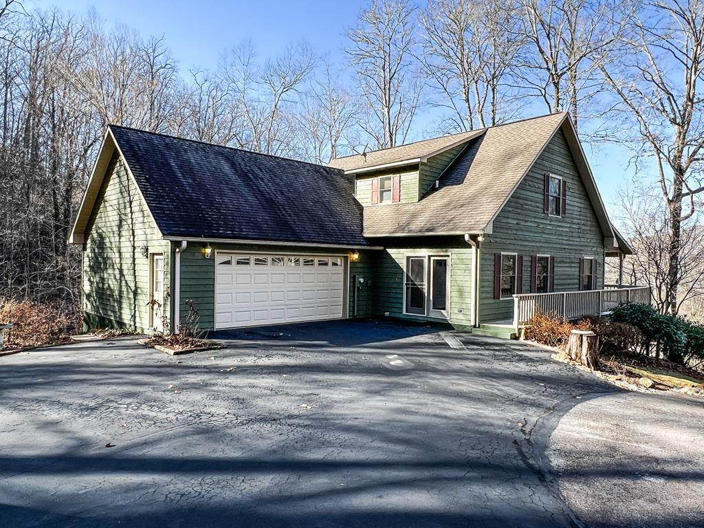 589 Indian Trail - Photo 1