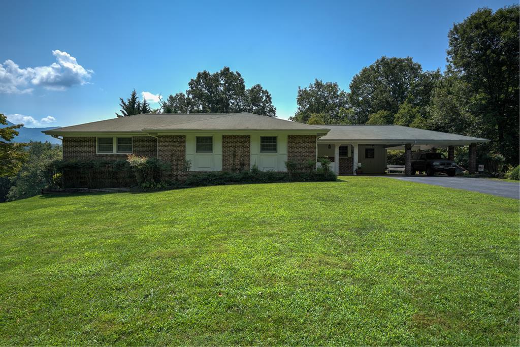 477 Galbraith Creek - Photo 1