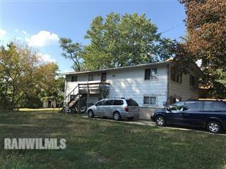 906 Maple - Photo 1