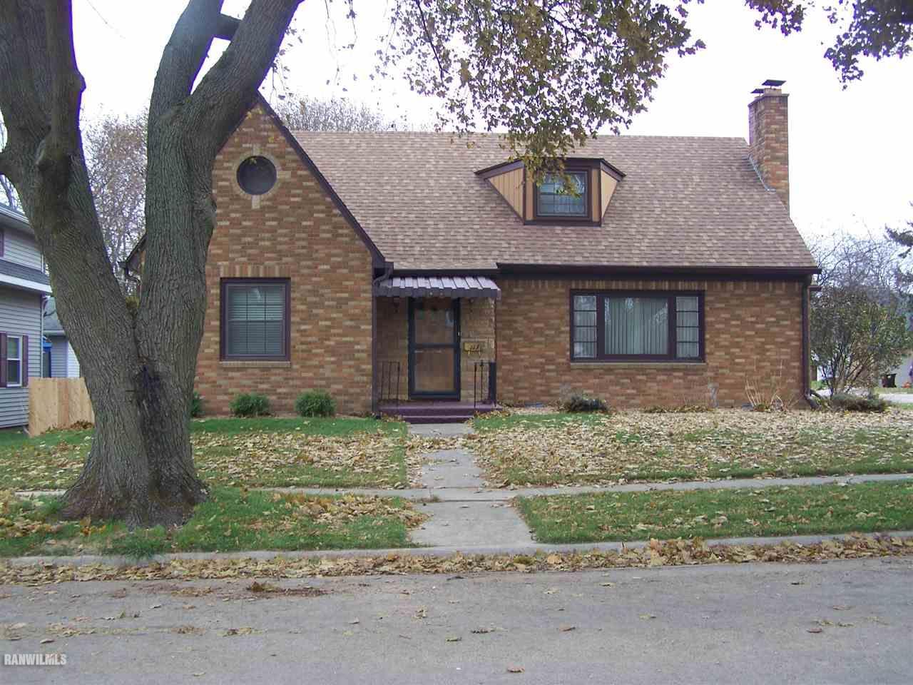 117 Chestnut - Photo 1