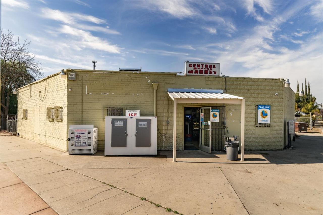728 C Street - Photo 1