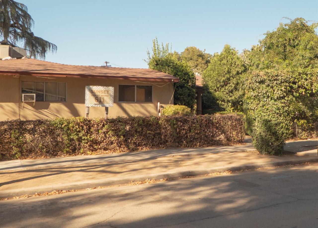 611 Kearney Boulevard - Photo 1